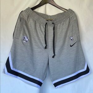 Mens Nike Gray Golden State Warriors NBA Basketball Athletic Shorts Size XL